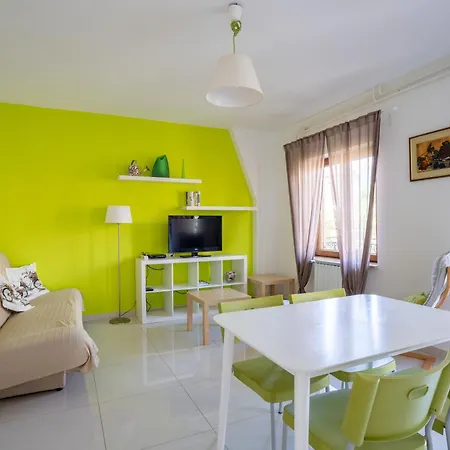 Maras Apartament *