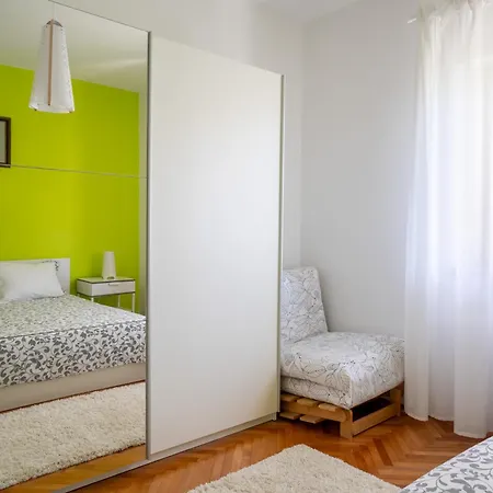 Apartament Maras