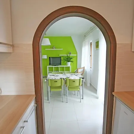 Maras Apartament *