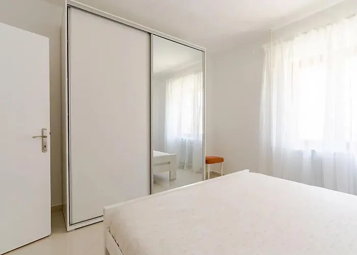 Apartament Maras