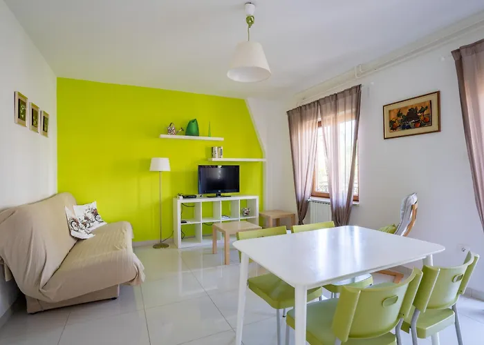 Maras Apartament *