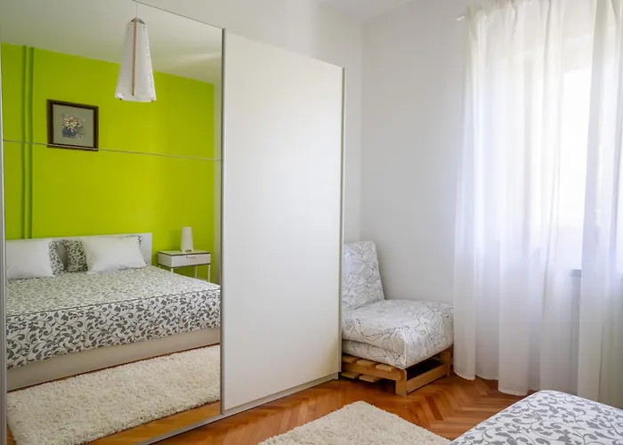 Apartament Maras