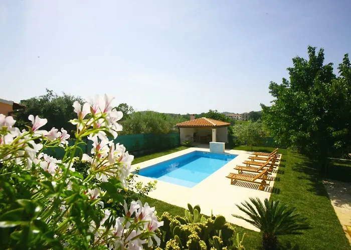 Apartament Maras